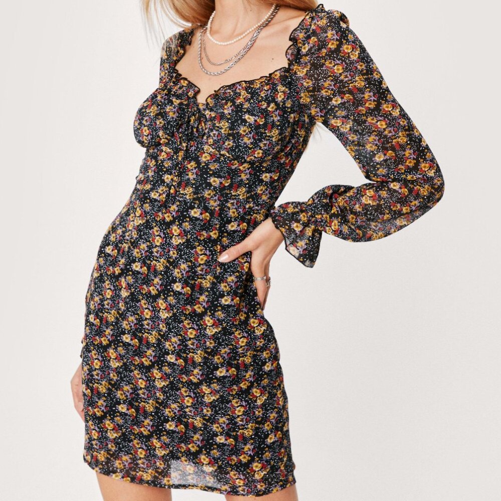 NWOT Nasty Gal Floral Long Sleeve Tie Bust Mini Dress